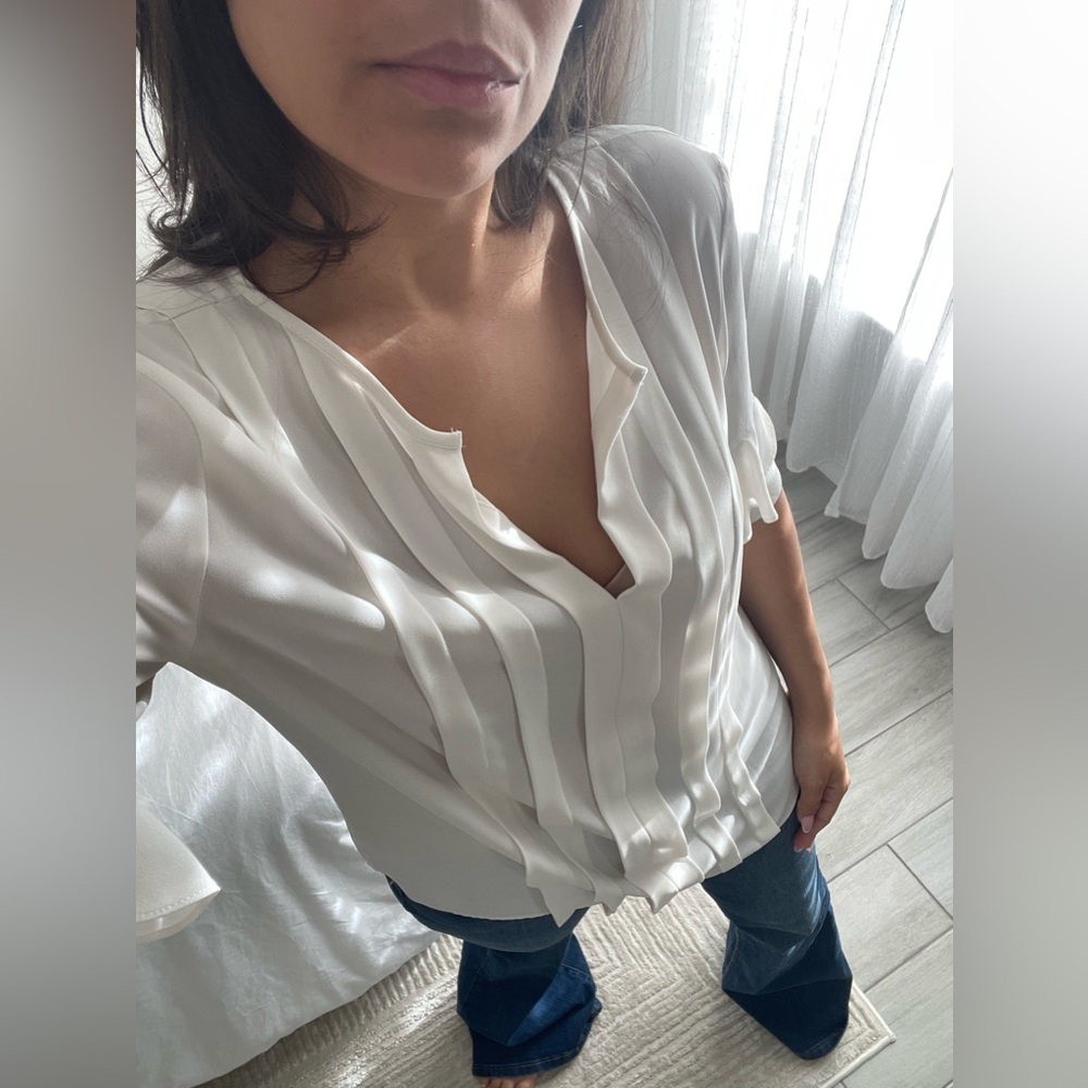 Ann Taylor Ivory Ruffle Blouse w/ Pleaded Folding in the front - Picture 5 of 7